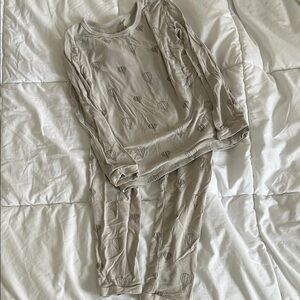Kids Pajamas in Gray with Balloon Print